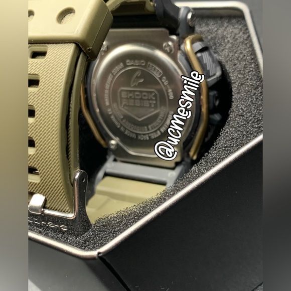 Casio G-Shock GD400 Standard Digital Luxury Watch - Picture 5 of 8